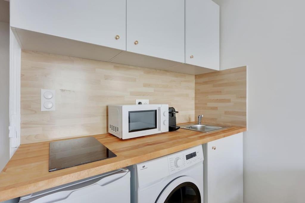 Appartement Suite Aux Portes De Paris Clichy Exteriör bild